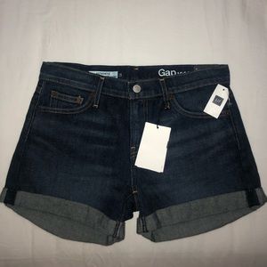 New! GAP Original Best Girlfriend Jean Shorts